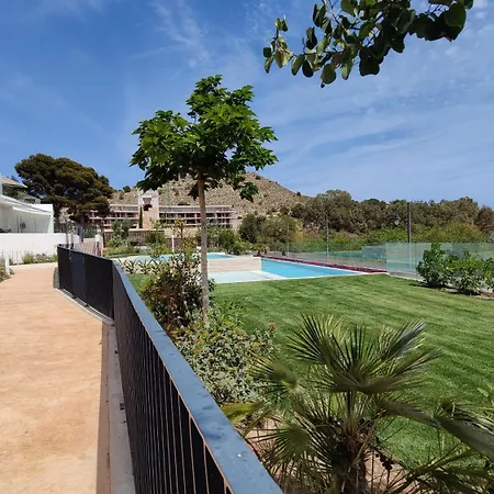Allonbay Sea Front Luxury Penthouse Apartment *