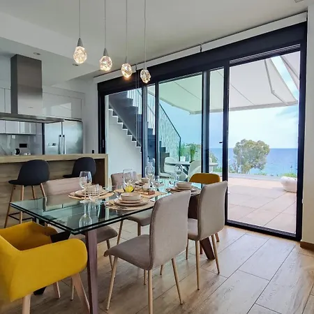Allonbay Sea Front Luxury Penthouse Villajoyosa